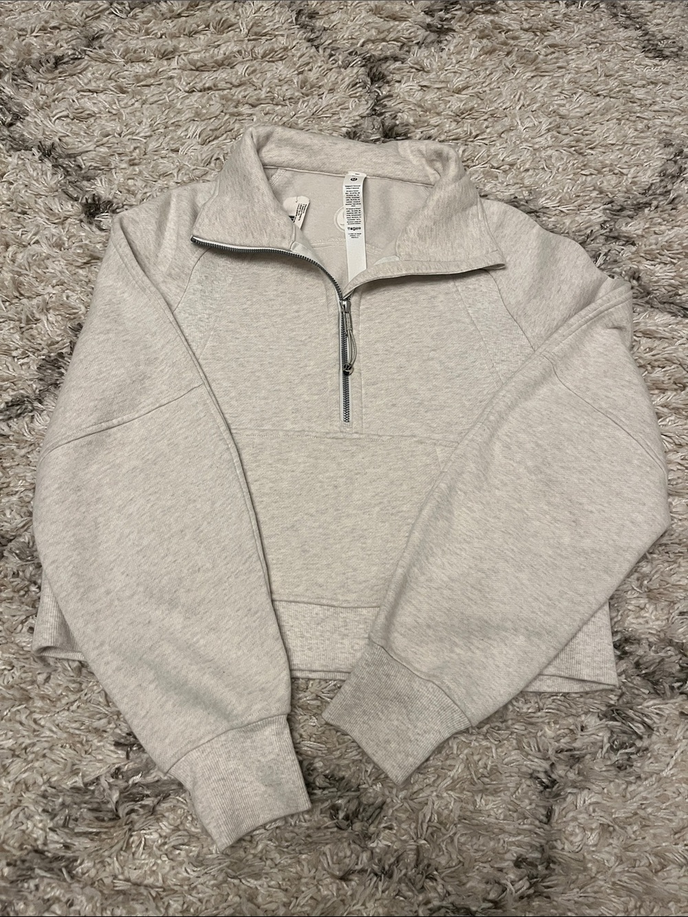 Lululemon 1/2 zip funnel neck scuba top. Size xs/s. Heathered bone. New.